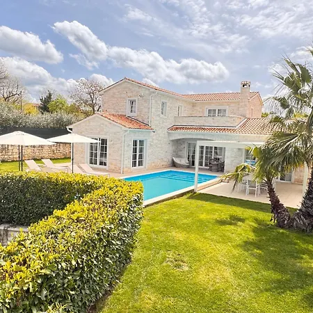 Nina Exclusive, Mit Meerblick Und Beheiztem Pool Von Mai-september וילה